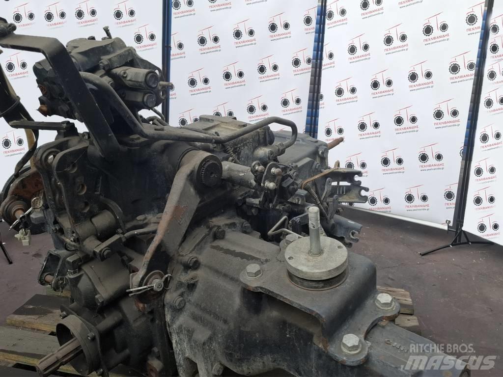 New Holland CNH 传动装置