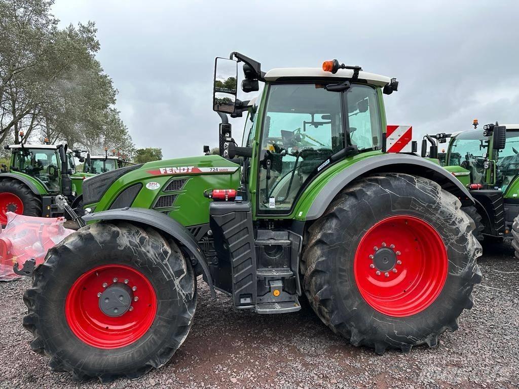 Fendt 724 Profi Plus 拖拉机/农用车