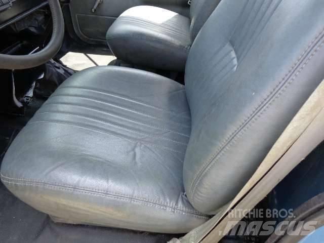 GMC C7500 平板栏板货车
