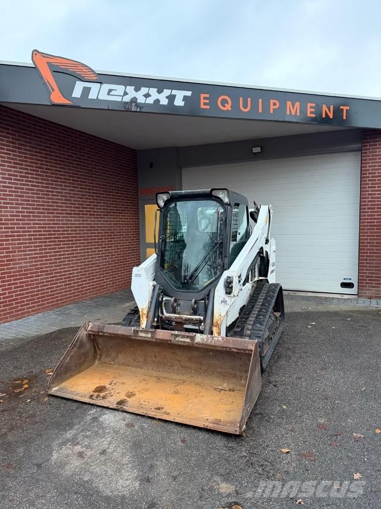Bobcat T 590 滑移装载机