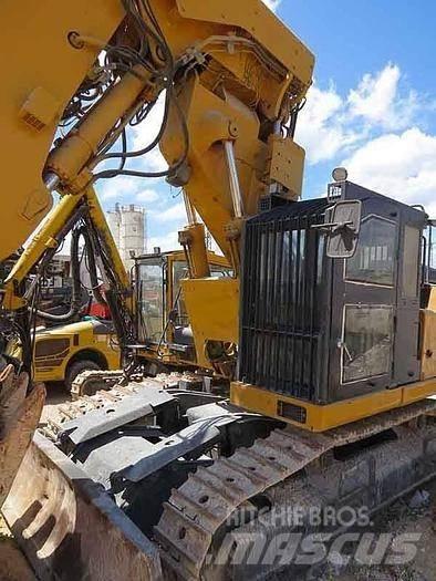Liebherr 944C 特种挖掘机