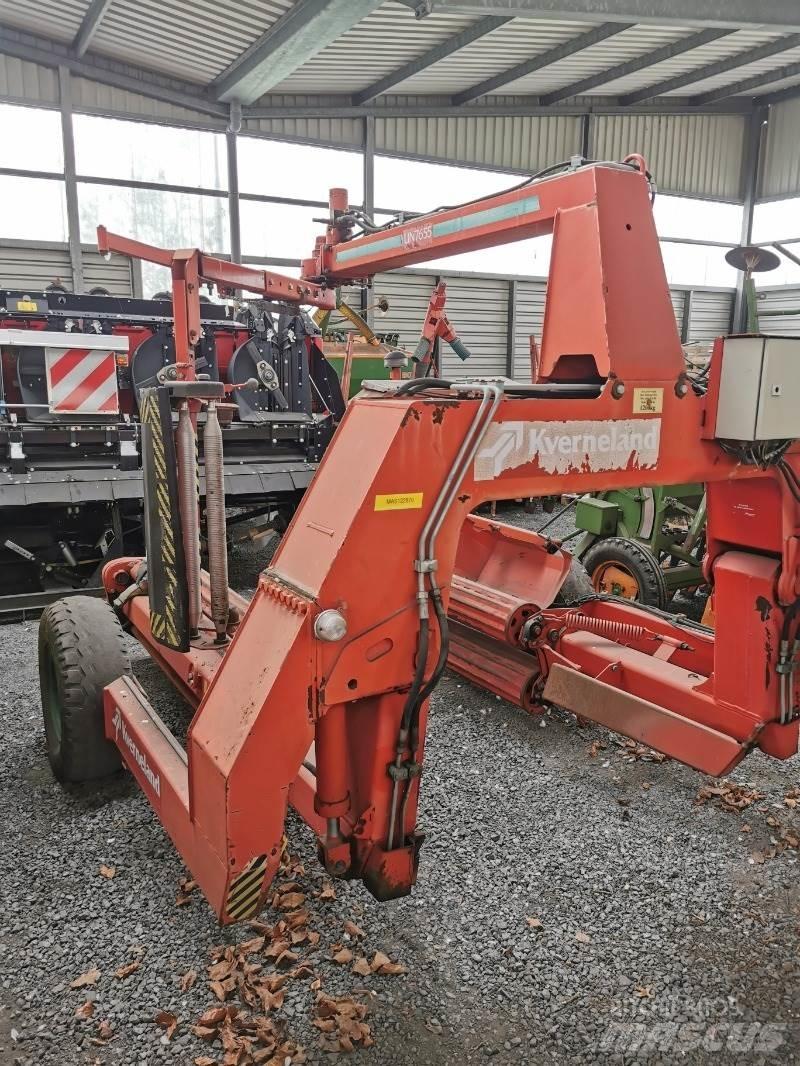 Kverneland UN7655 牧草包膜机
