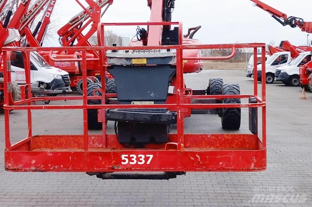 JLG 1250 AJP 曲臂高空工作平台