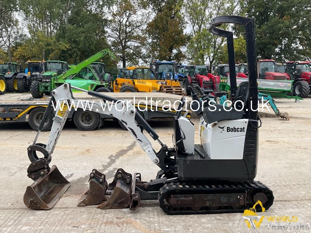 Bobcat E 10 小型挖掘机