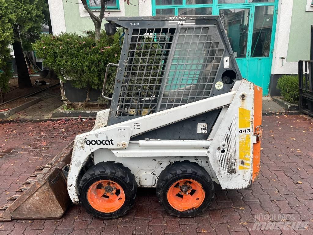 Bobcat 443    V-4129 伸缩臂叉装车|叉装车