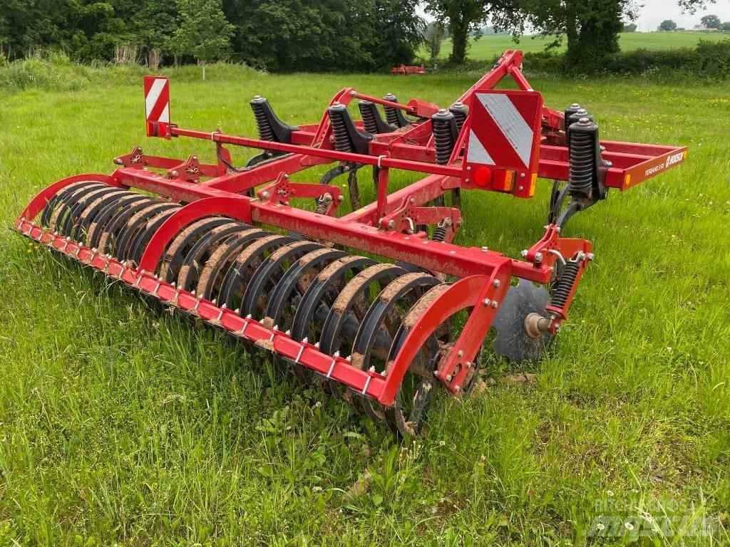 Horsch Terrano 3 FX 手扶中耕机