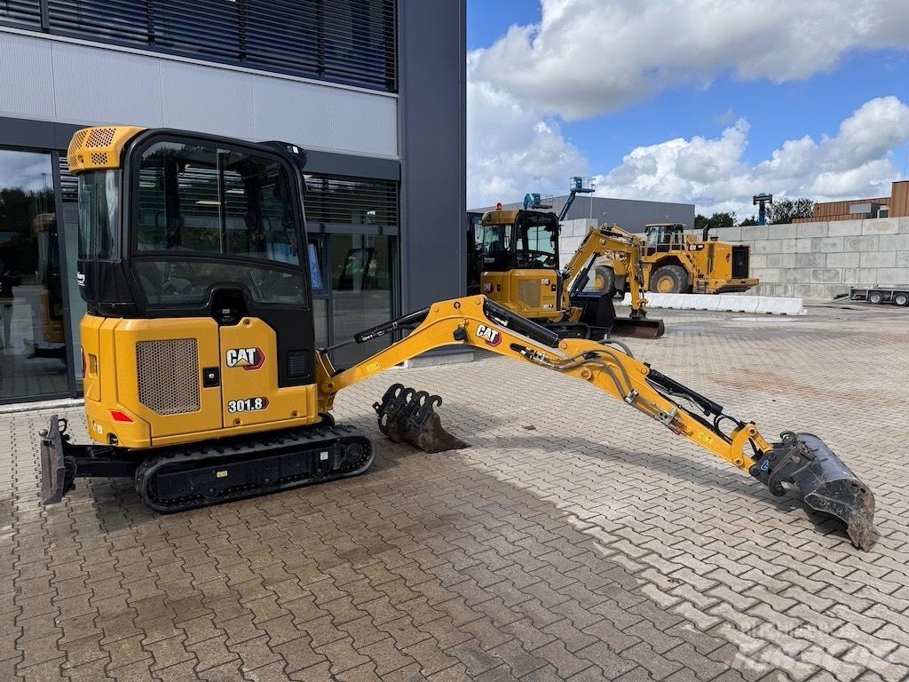 CAT 301.8 小型挖掘机