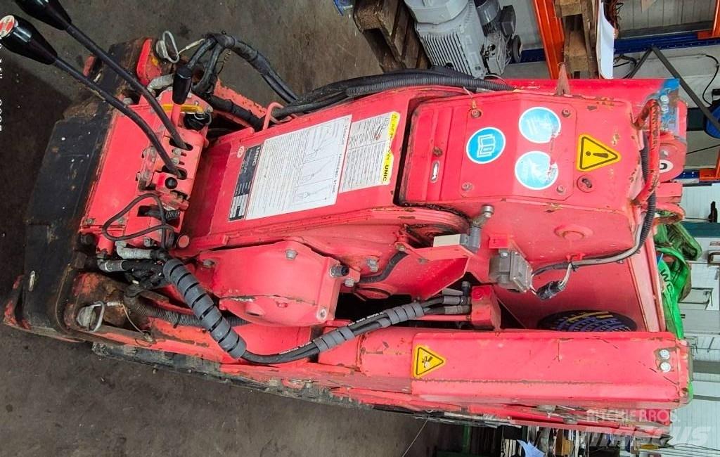 Unic 295 轻小型起重机