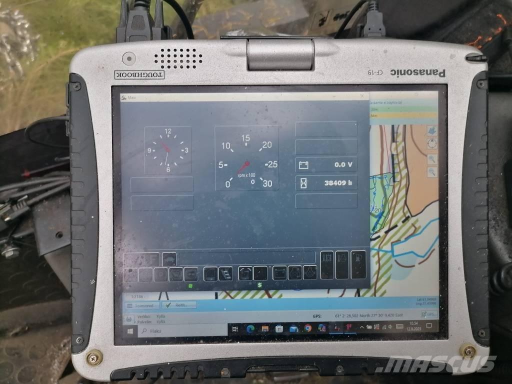 Valmet 911.3 收割机