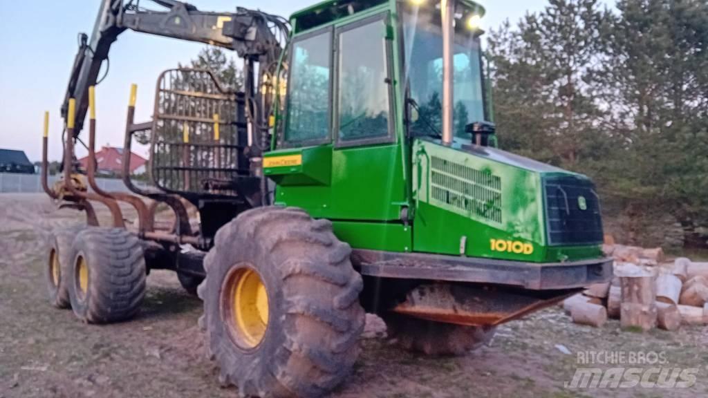 John Deere 1010D 集运机