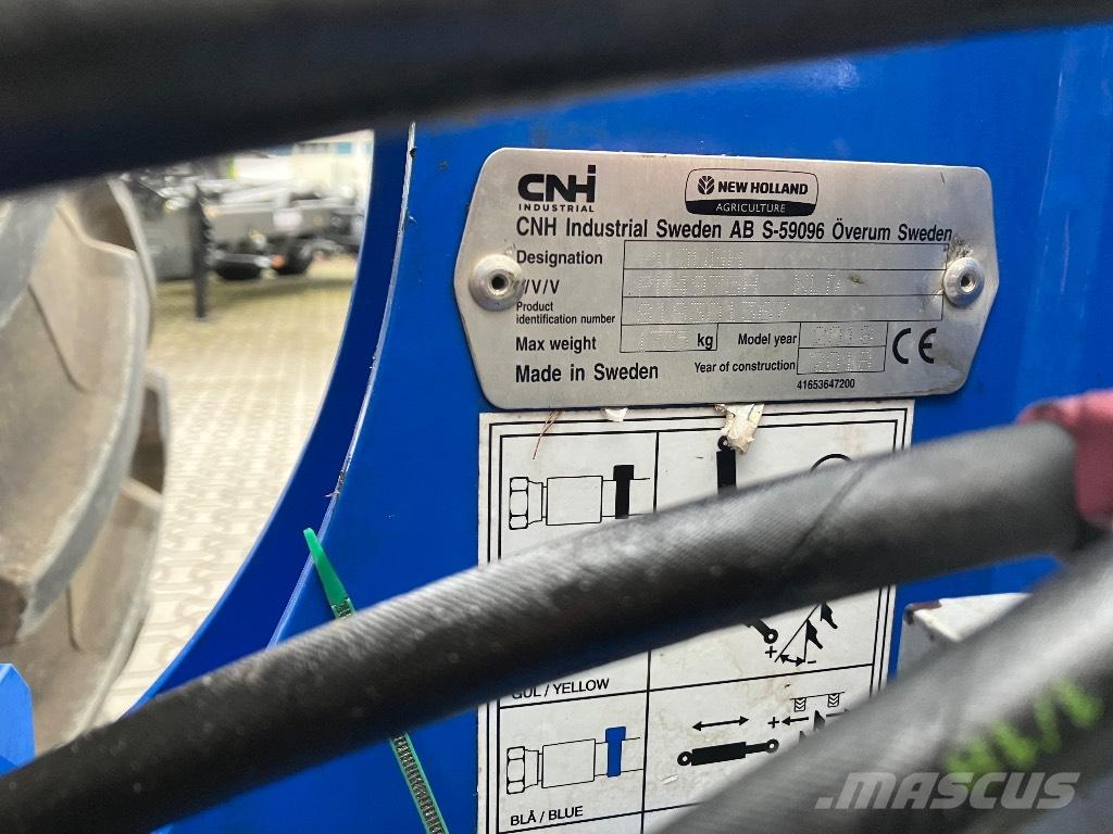 New Holland PM 4975H 双向犁