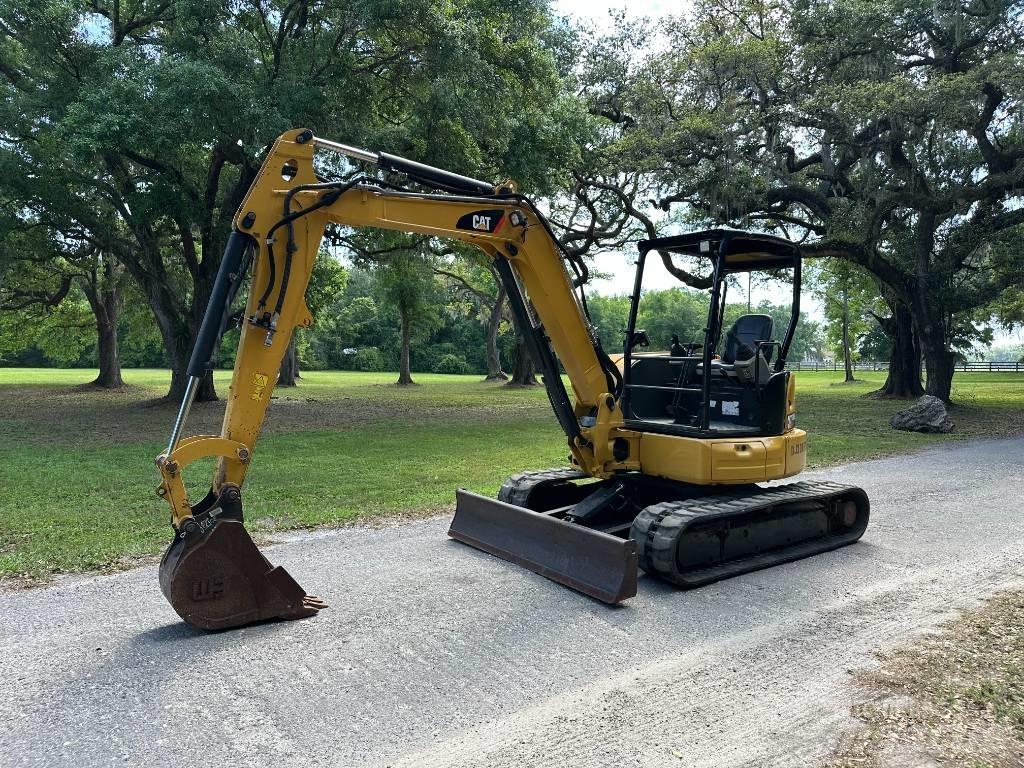 CAT 305E2 CR 小型挖掘机