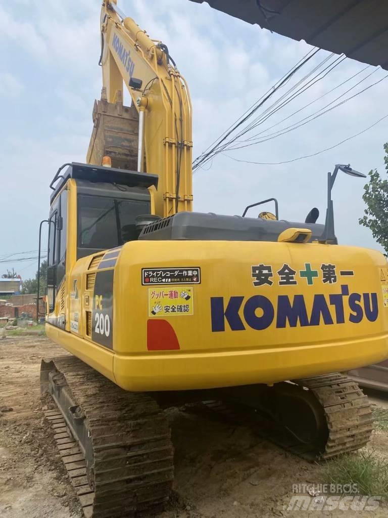 Komatsu pc200-8 履带挖掘机