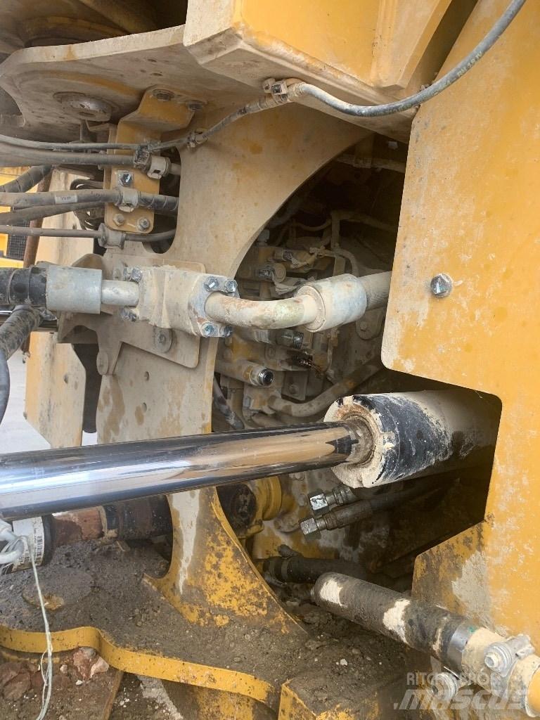 CAT 972 M 轮式装载机