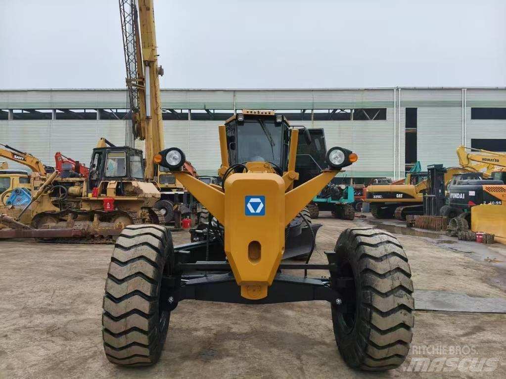 XCMG GR180 平地机/推土机