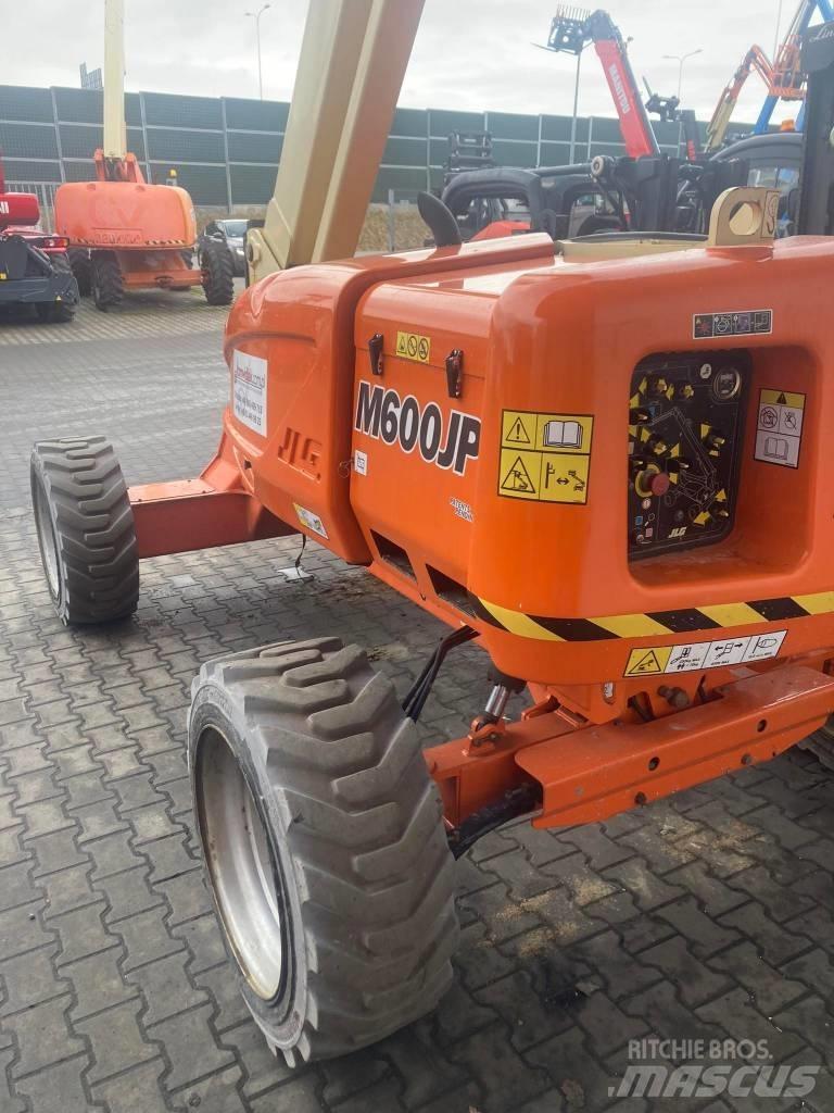JLG M 600 JP 曲臂高空工作平台