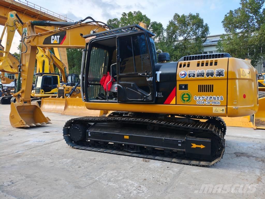 CAT 320D2 中型挖掘机