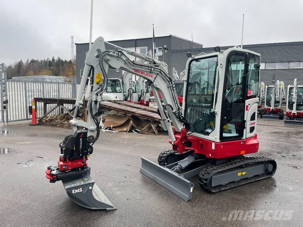 Takeuchi TB 325 R 小型挖掘机