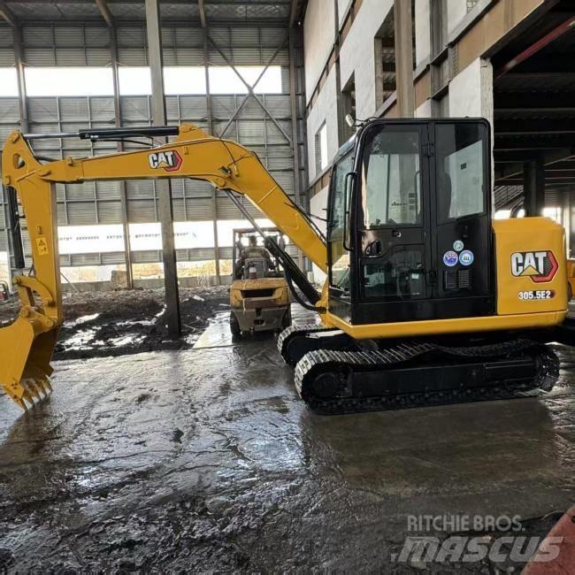 CAT 305.5 E 小型挖掘机
