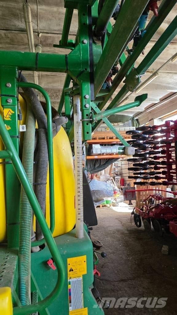 John Deere M 740 i 牵引式喷雾机