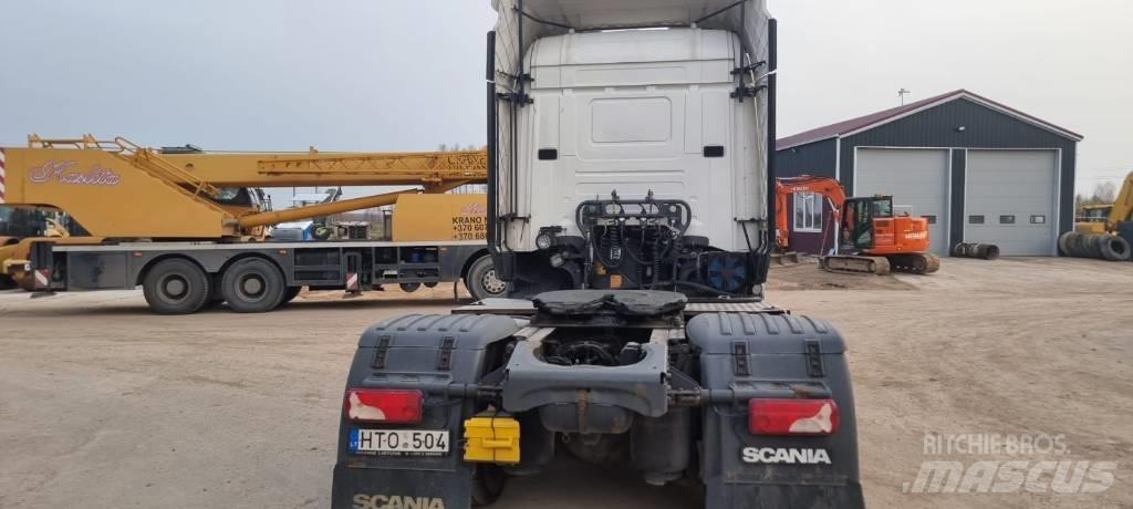 Scania R 450 牵引车