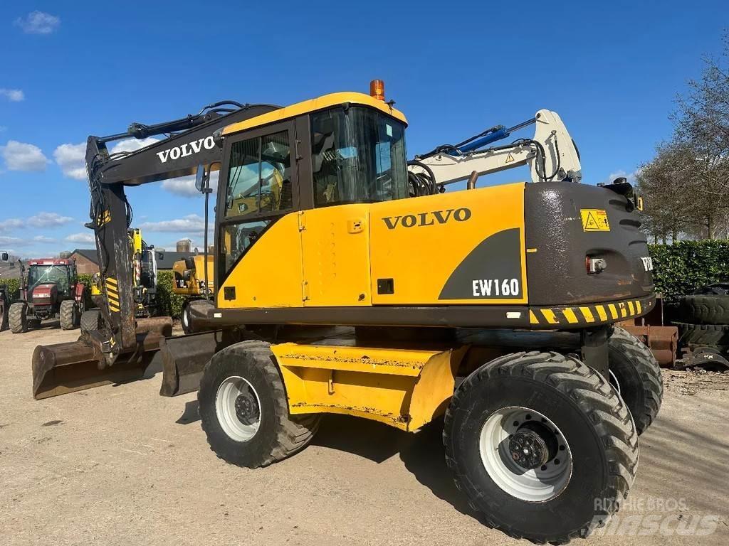 Volvo EW160 轮式挖掘机