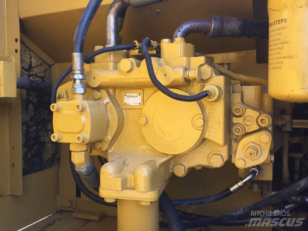 CAT 320 D 履带挖掘机