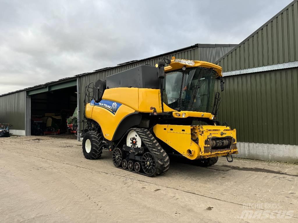 New Holland CR 9090 联合收割机