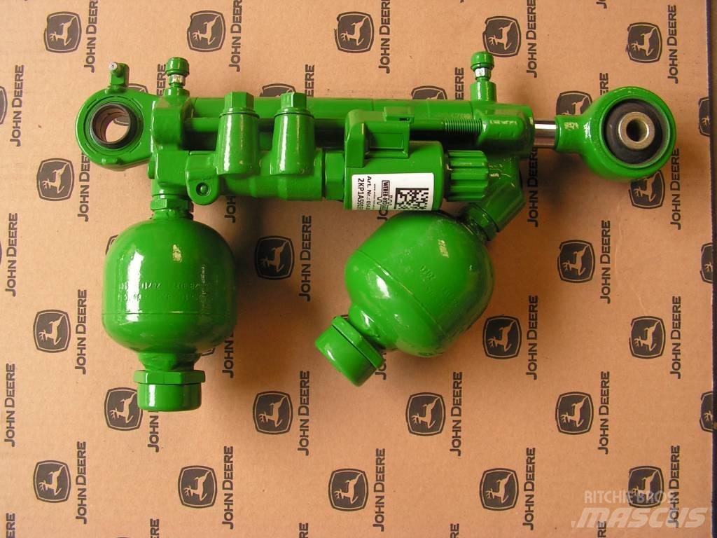 John Deere 6150 R 驾驶室与内部