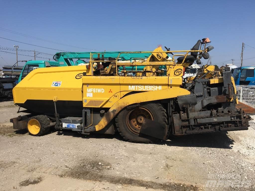 Mitsubishi MF61WD 沥青摊铺机