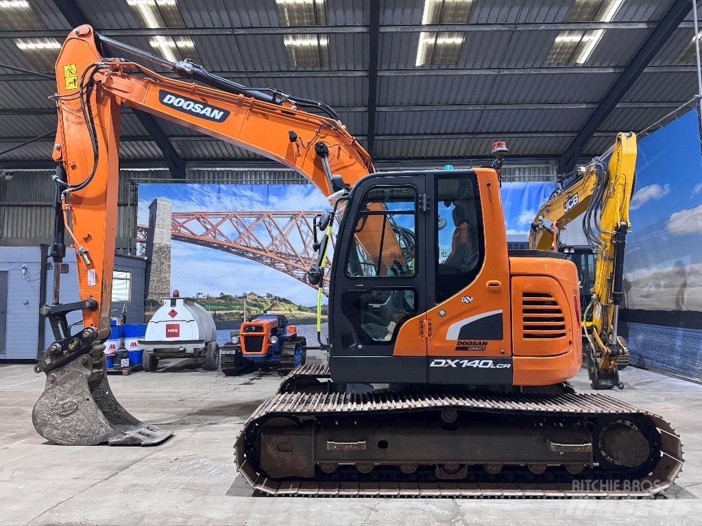 Doosan DX 140 LCR-5 履带挖掘机