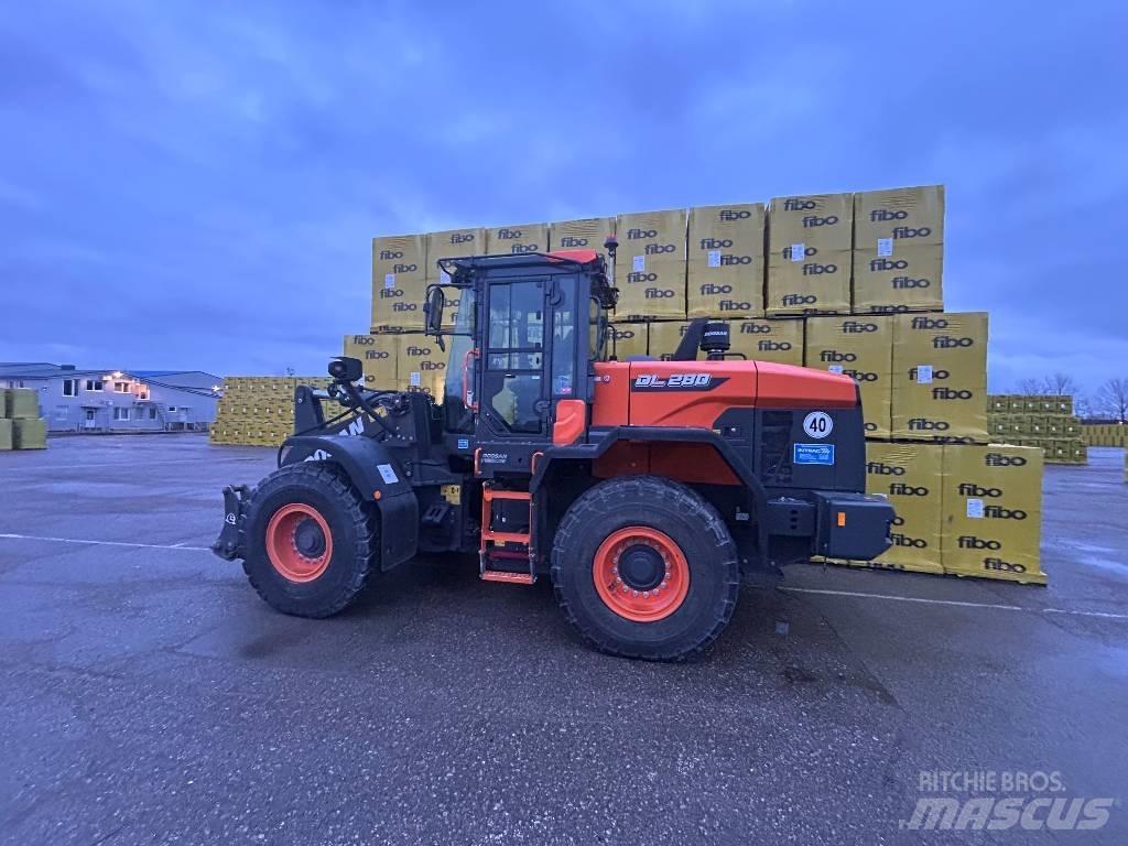 Doosan DL 280-7 轮式装载机