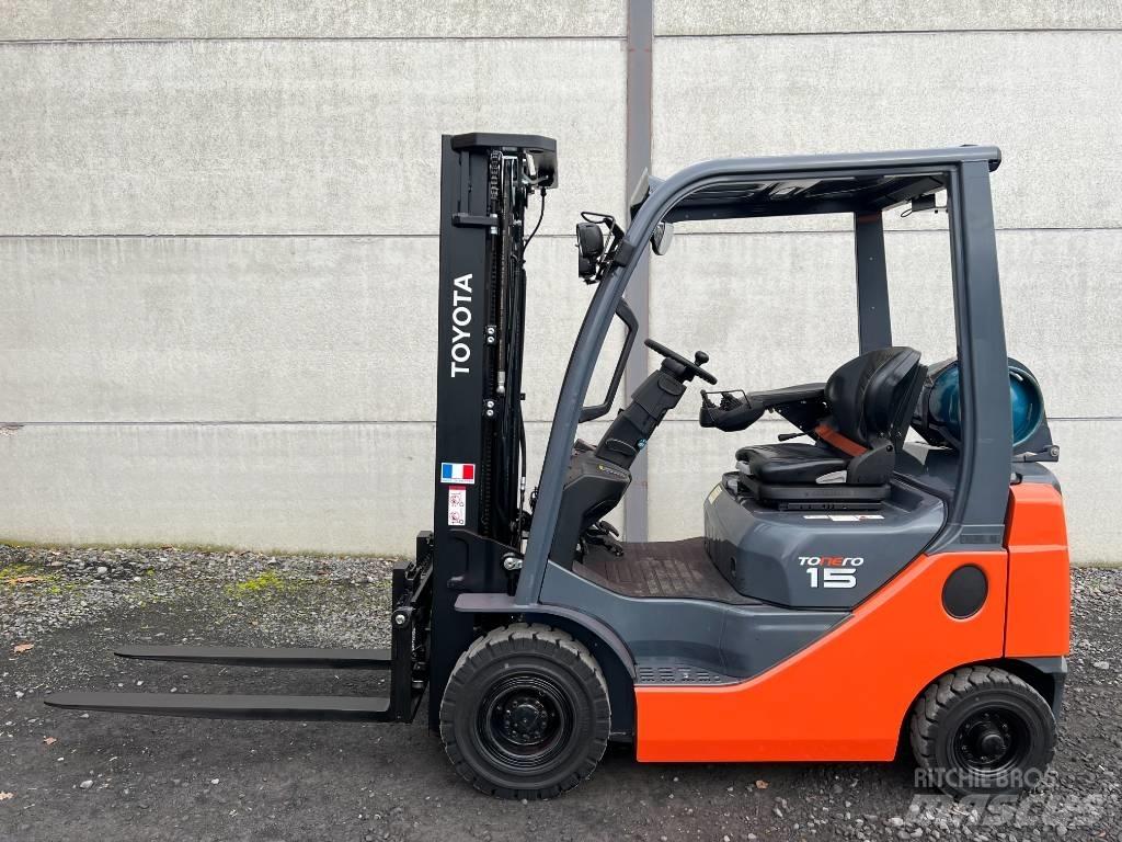 Toyota 02-8 FGF 15 天然气叉车
