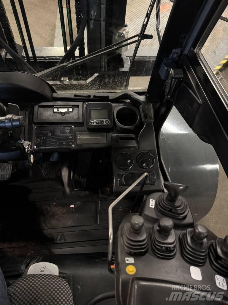 Toyota truck 8FD60N 柴油叉车