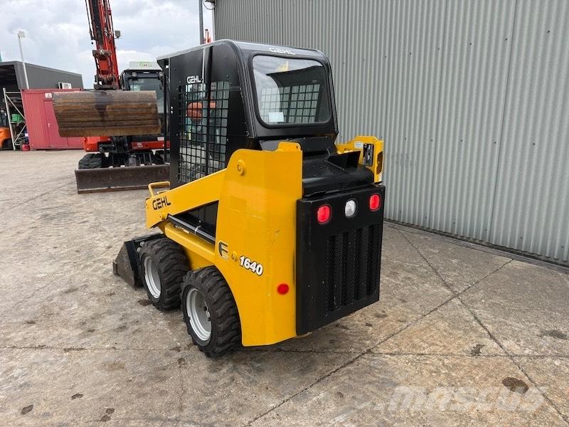 Gehl 1640 滑移装载机