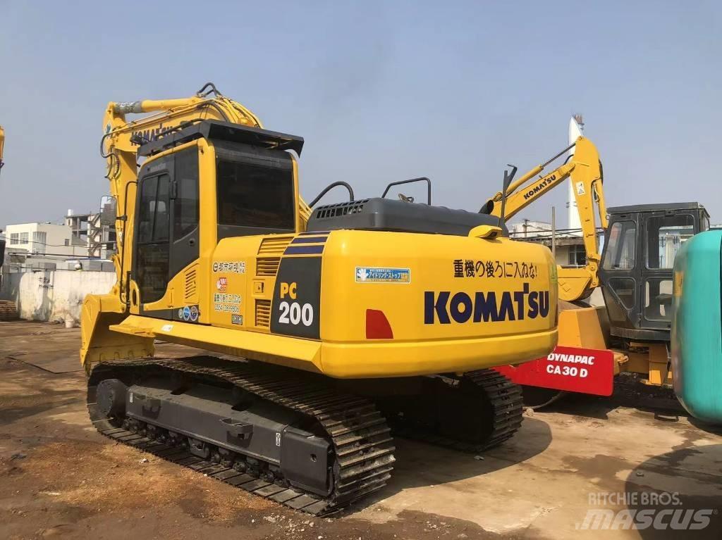 Komatsu PC200-8 履带挖掘机