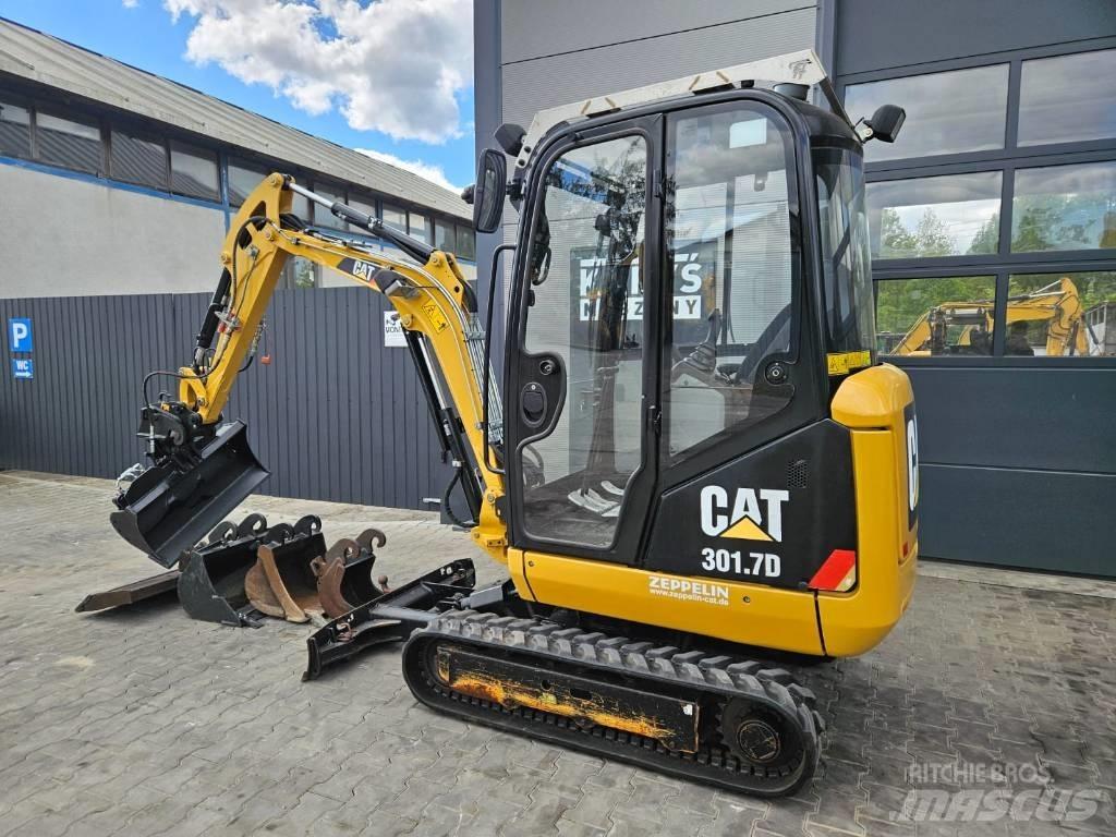 CAT 301.7 D 小型挖掘机