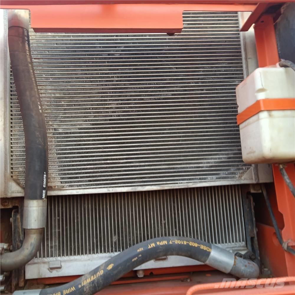 Doosan DH300LC-7 履带挖掘机