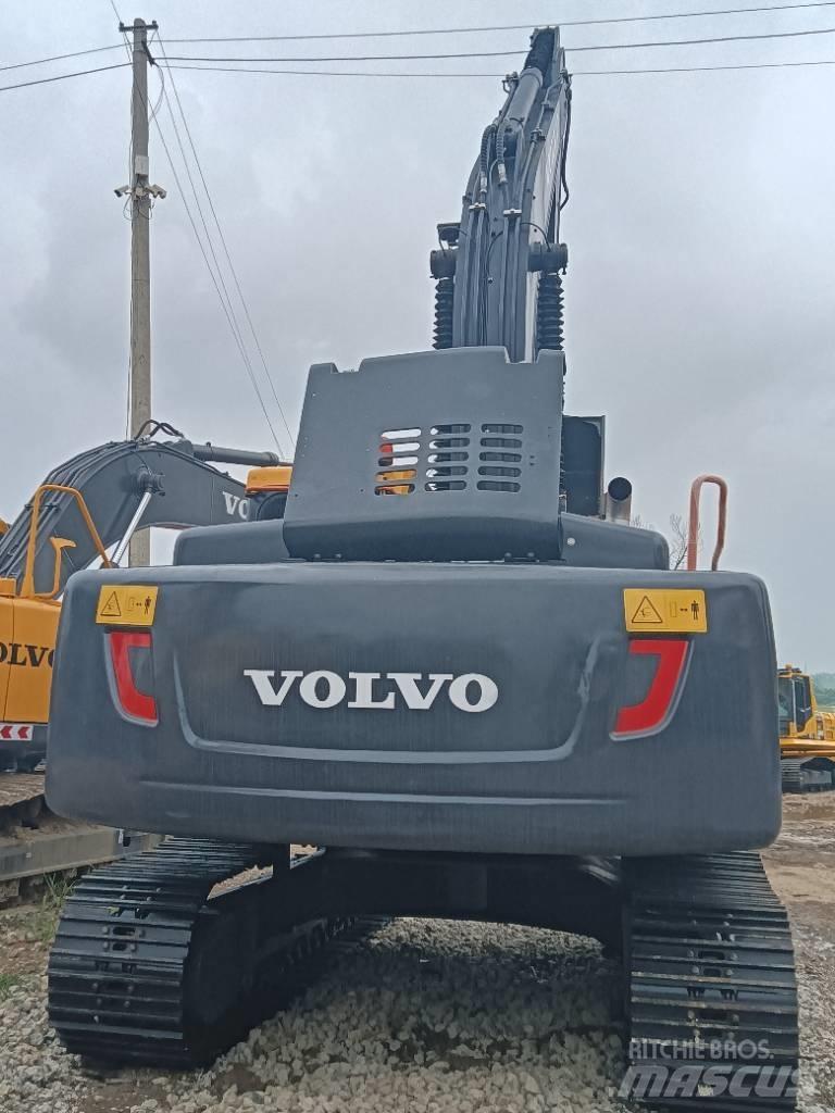 Volvo EC 240 履带挖掘机