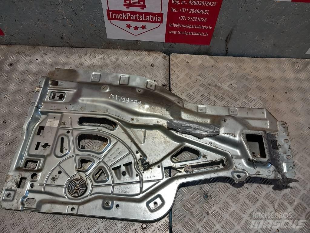 MAN TGM  81626456035 驾驶室与内部