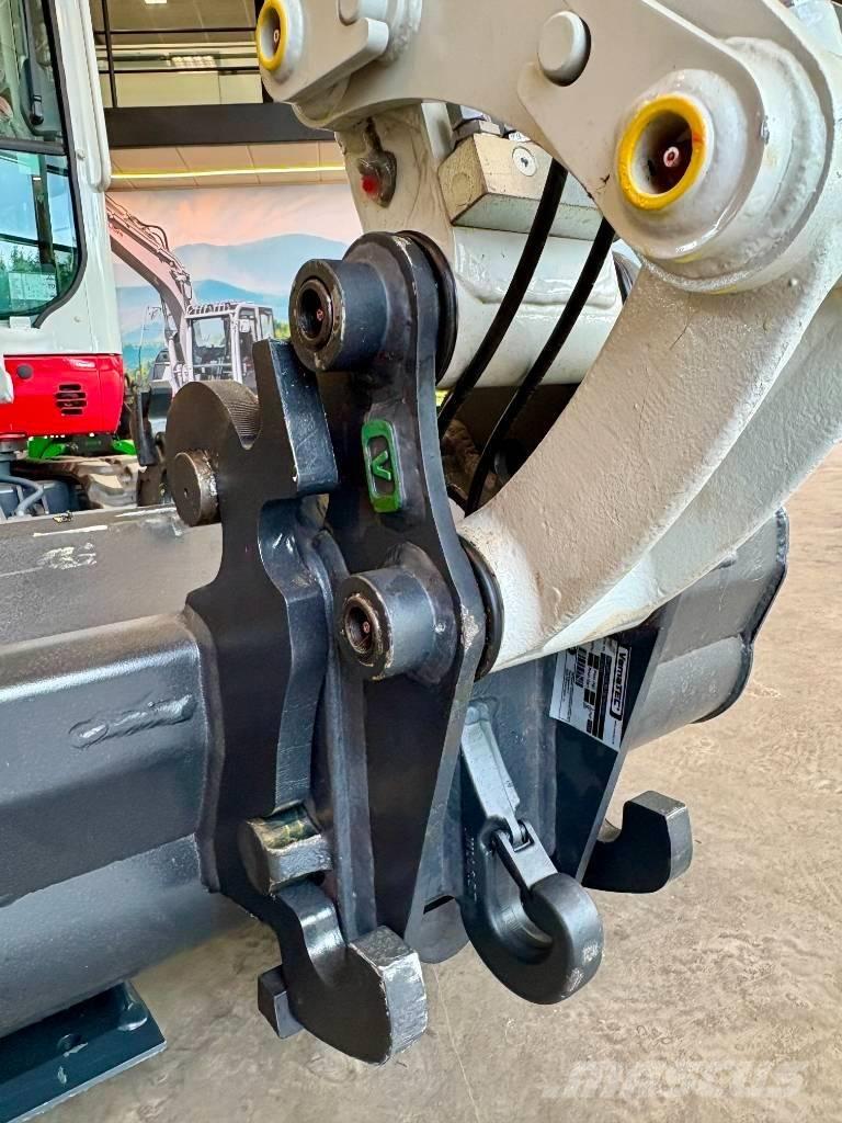 Takeuchi TB 216 小型挖掘机