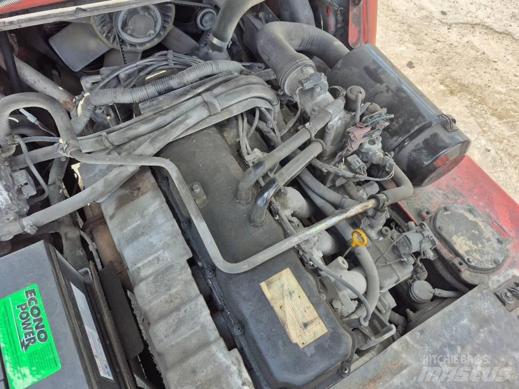 Nissan F04 B 40 H 其他叉车