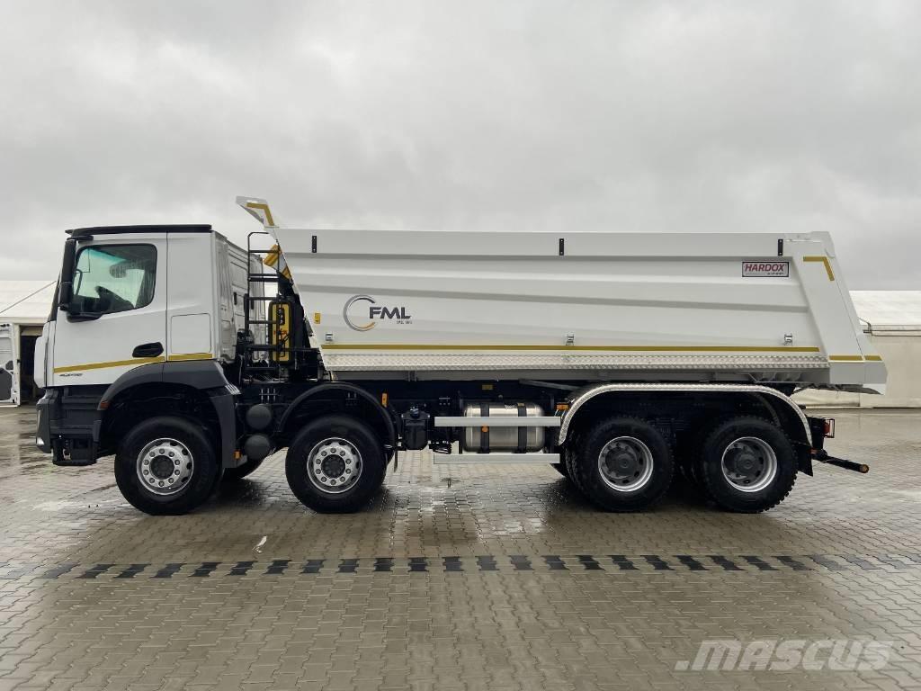 Mercedes-Benz 4143 自卸式货车
