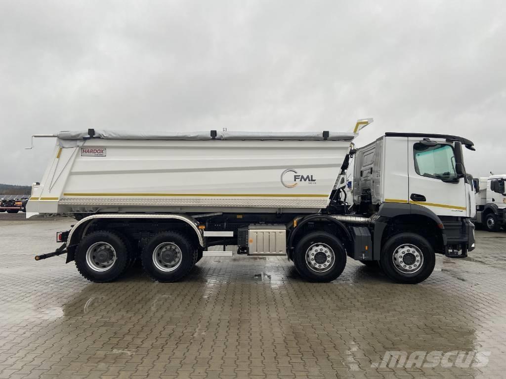 Mercedes-Benz 4143 自卸式货车