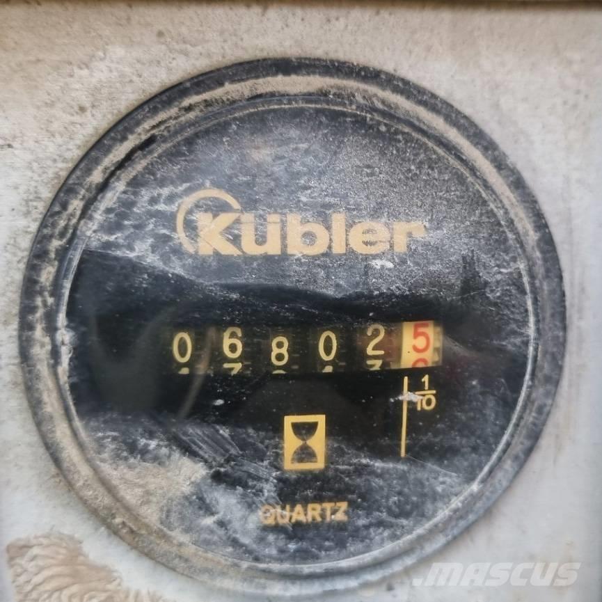 Klemm KR805-2 钻井机