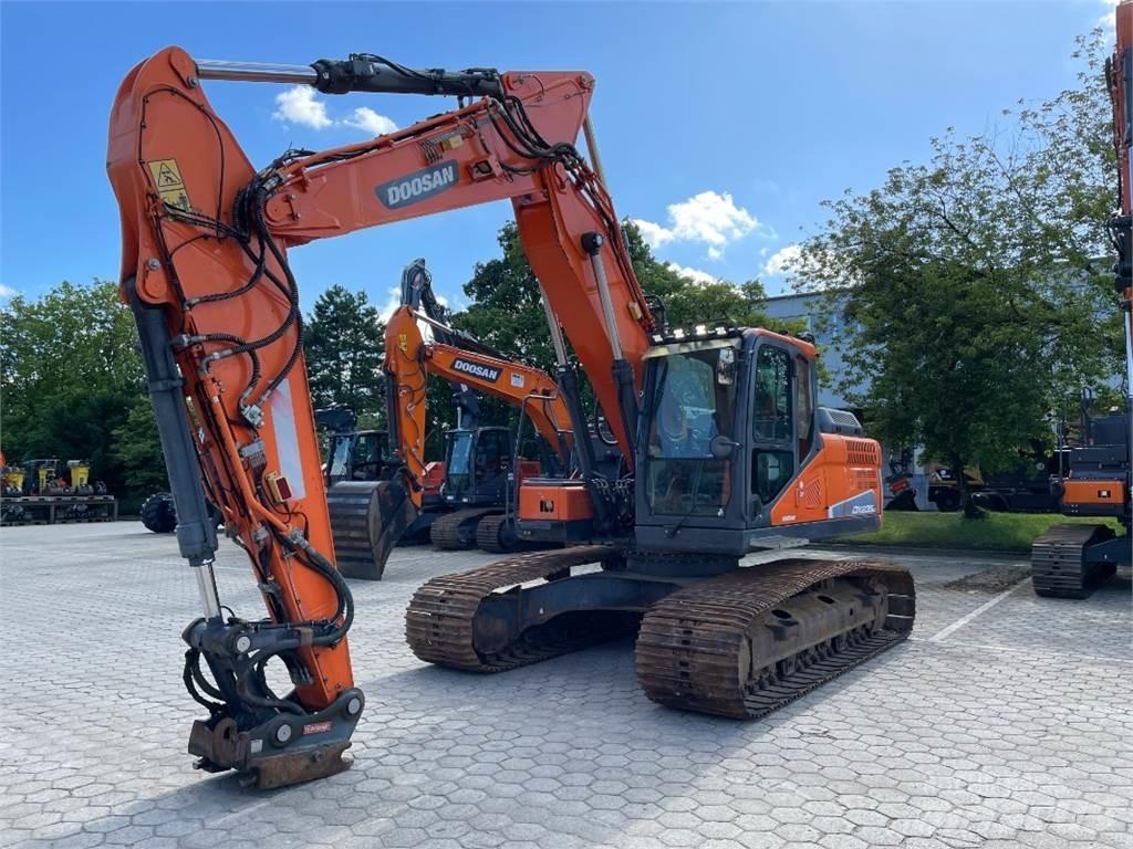 Doosan DX235LC-5 履带挖掘机