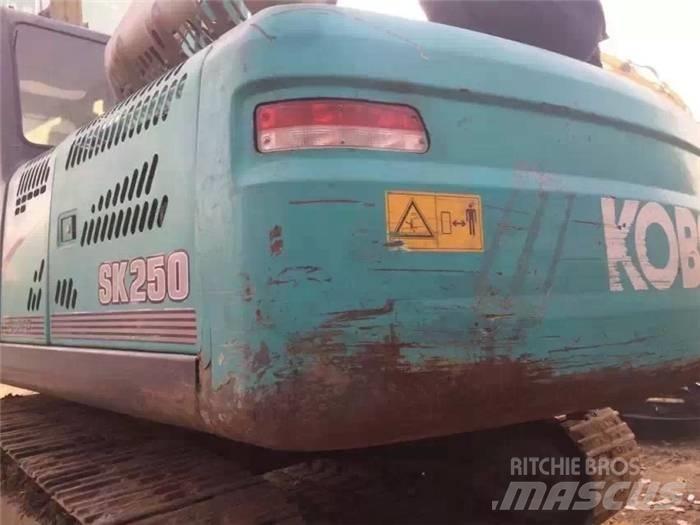 Kobelco SK 250-8 履带挖掘机