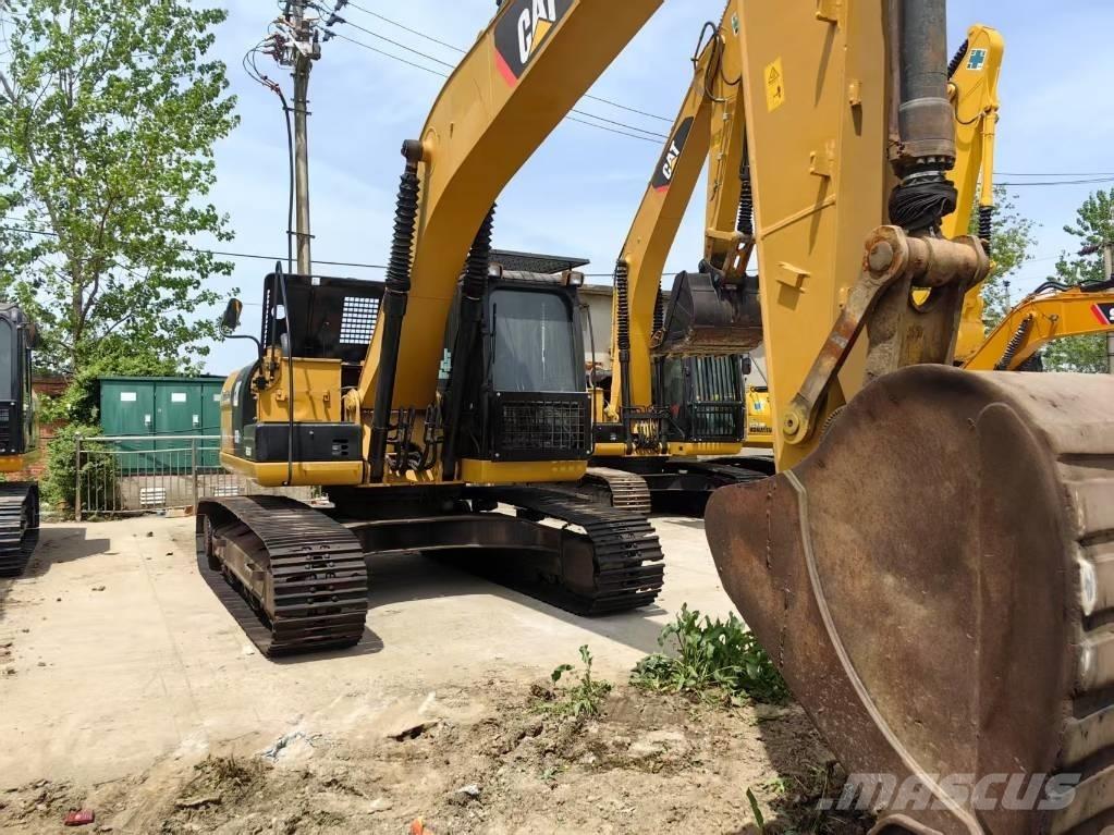 CAT 323 D 履带挖掘机