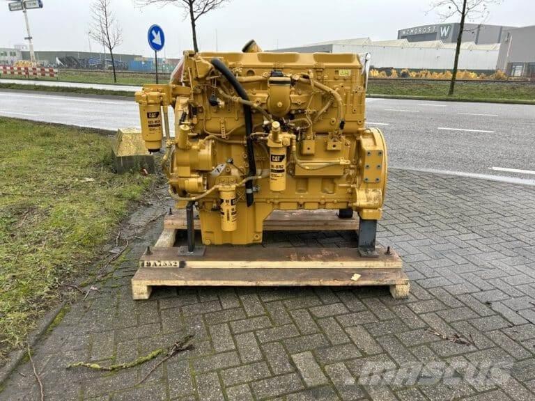 CAT C13 发动机