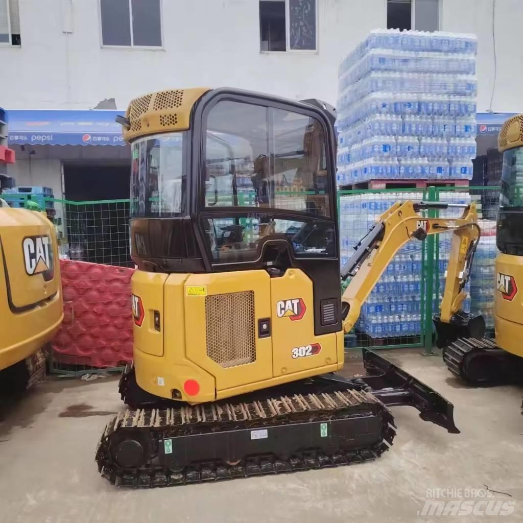 CAT 302 小型挖掘机